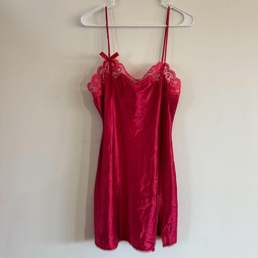 Victoria's Secret VTG Y2K Lingerie Large Red Satin Chemise Slip Nightie Coquette